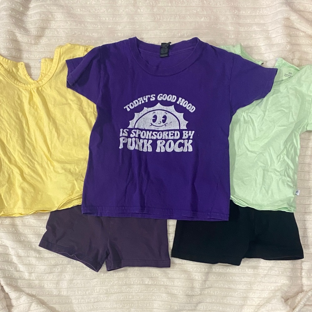 Purple Graphic Tee and Shorts Set cotton!